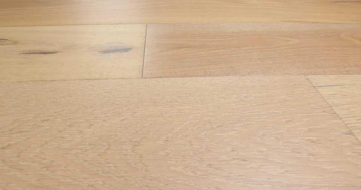 Exquisite - Flaxen Oak